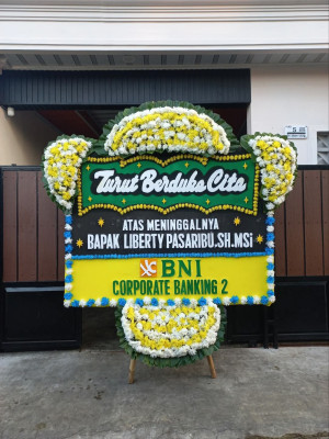 Papan Bunga Duka di Loji