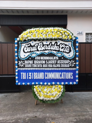 Papan Bunga Duka di Loji
